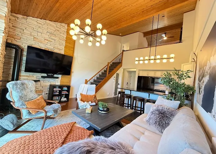 Summit View Collection