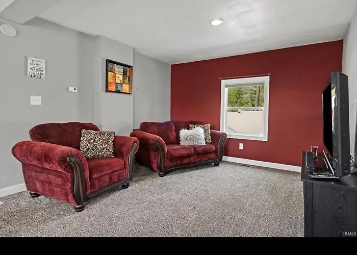 Redbird Landing, Cozy Lake Escape