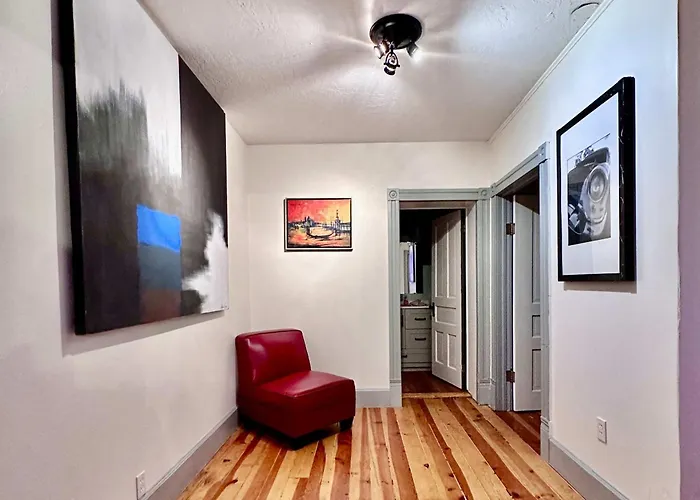 Historic Queen Anne Art House Walk To Downtown