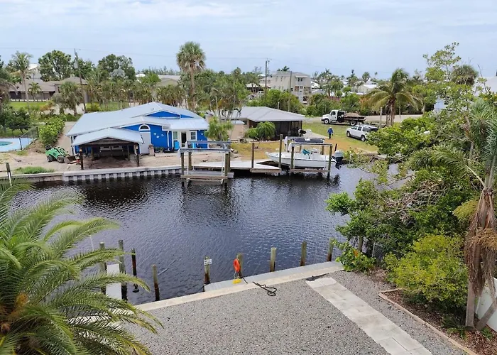 Tarpon Tide-Beautiful 2 Bdrm Waterfront Home