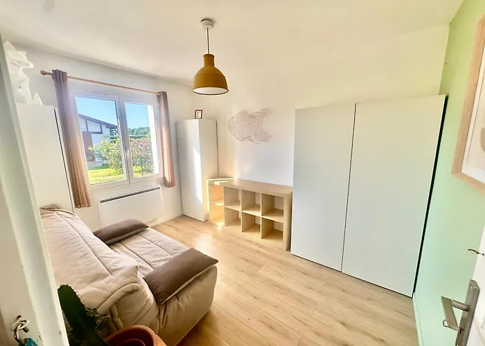 Beautiful Family Villa Close To Bidart Beach