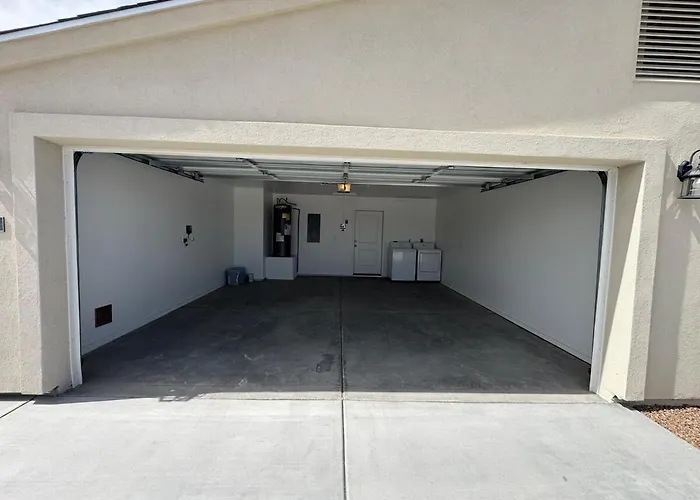 Prime Location Near Hospital & Restaurants