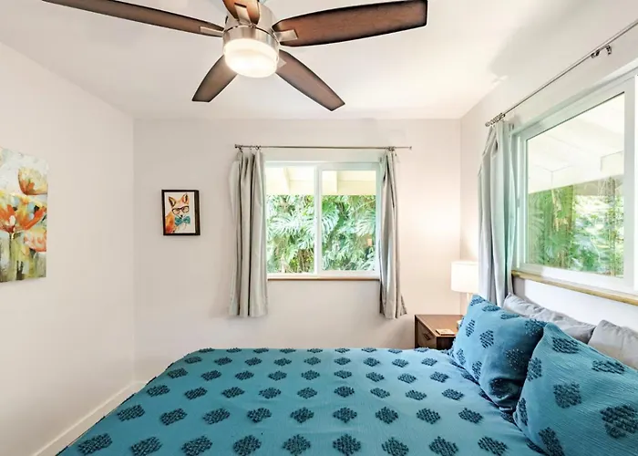 Kona Coffee Farm Guesthouse - With Ocean View!