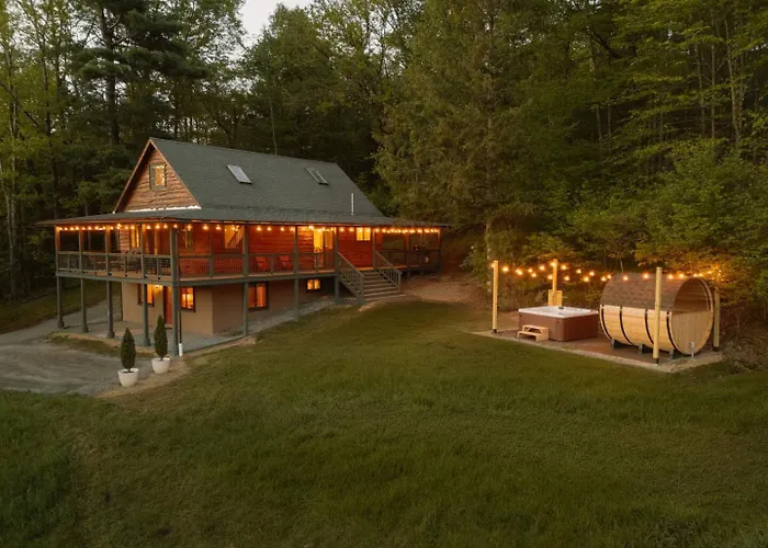 The Roscoe Rise - Hot Tub Sauna Fire Pit Mcm Cabin