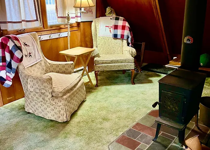 Adorable Aframe In The White Mountains