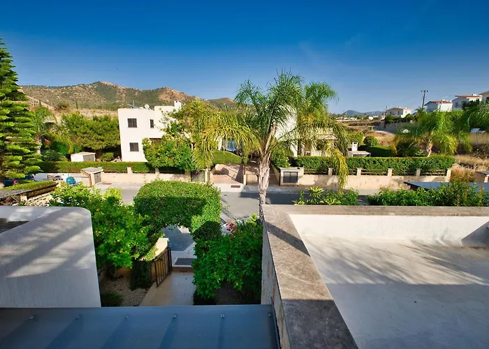 Villa Elysia Argaka - Seaview Bungalow Villa With Private Pool, Garden, Panoramic Roof Terrace And 3-Min Walk To Sea