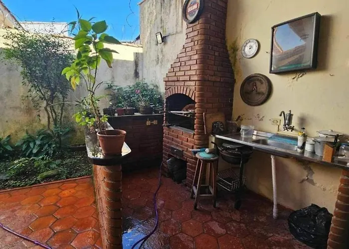 Excelente Casa com piscina no Canto do Forte