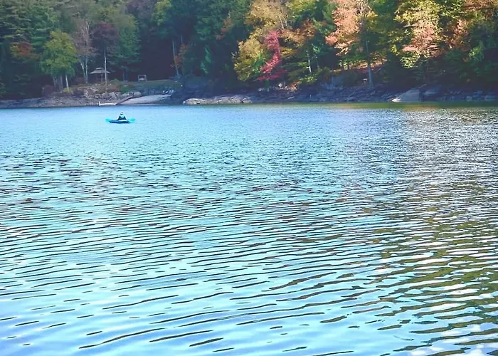 Private Lakefront With Dock!