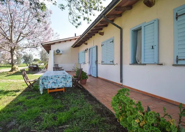 Lovely Home In Pescia Romana With Wifi