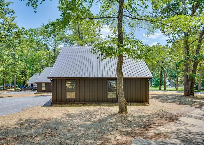 Family & Pet Friendly! Murray Cabin W/ Lake Access