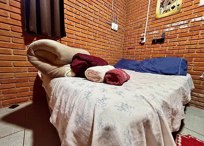 Quarto com Banheiro Privado no Centro de Botucatu