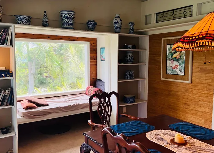 Ha'Alani Oceanview Tropical Paradise