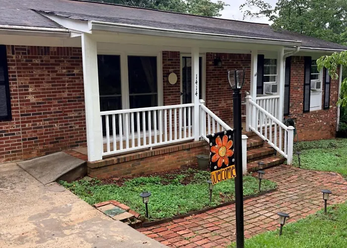 Iroquois Crossroads-10 Min From Clemson & Lakes