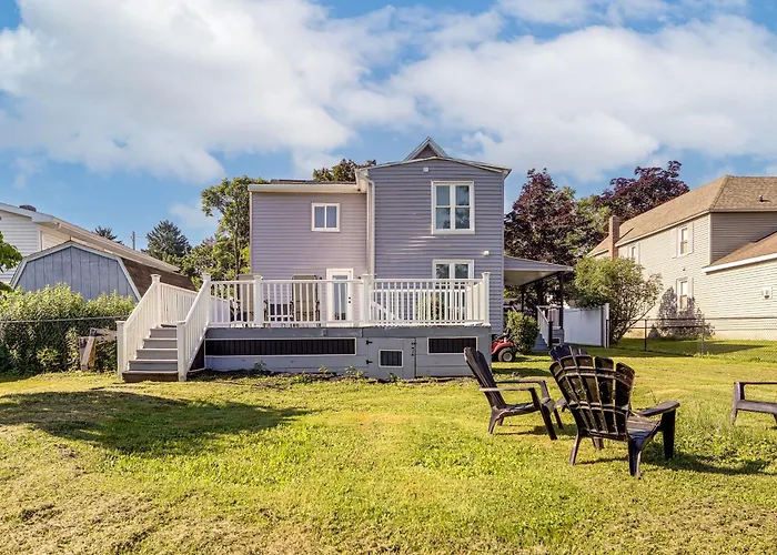 2 Mi To Owasco Lake! Updated Auburn Home W/ Yard