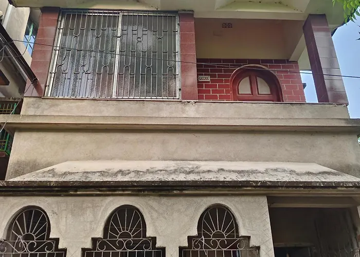 Pranusree Holiday Home