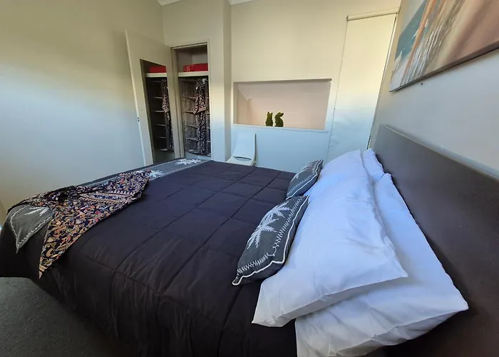 Villa Escapade At Footprints Preston Beach