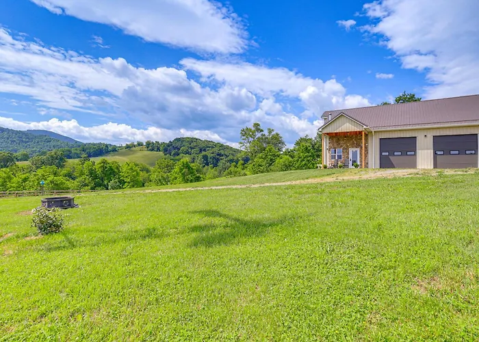 Pet-Friendly Home W/ Stunning Views In Sparta!