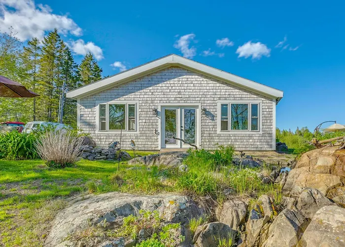 Walk To Beaches & Trails: Waterfront Maine Escape!