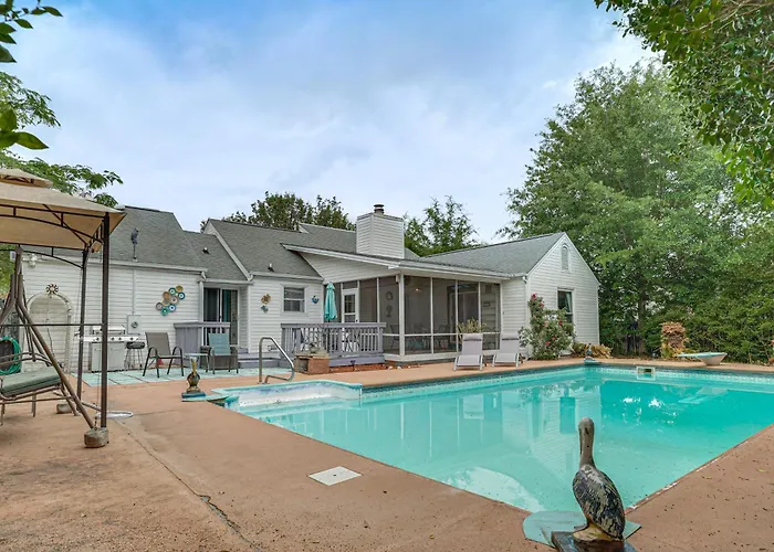 Screened Porch, Private Pool! Family Home In Aiken