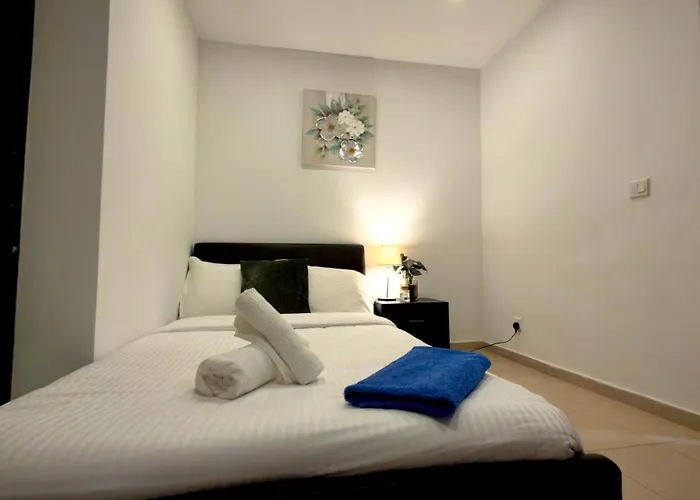 Arithea Hidden Seaside Heritage 2Br Suite