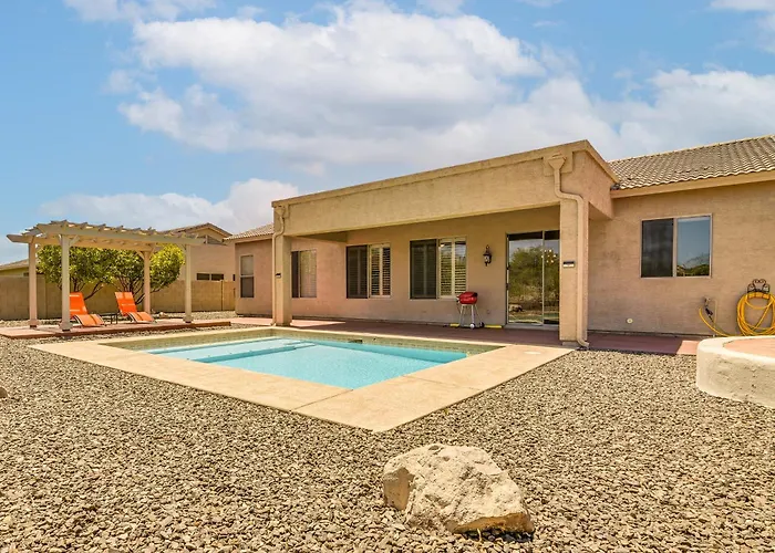 Private Pool + Yard: Gold Canyon Getaway!