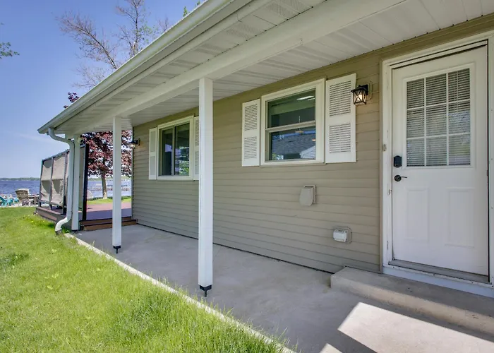 Lakefront Family Home W/ Dock & Views In Cecil!