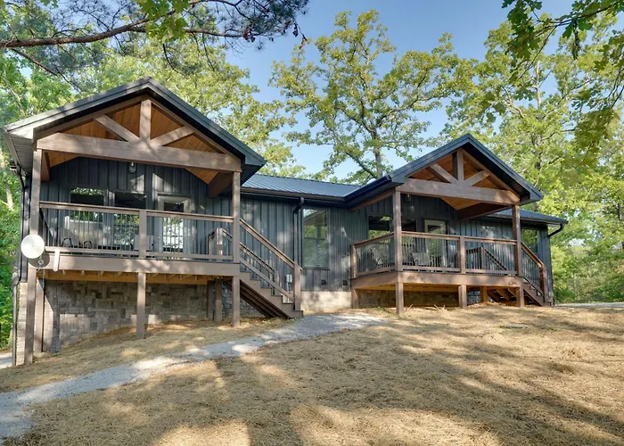 Steps To Lake! Pet-Friendly Murray Retreat W/ Deck