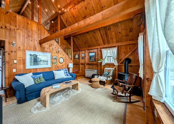 Hikers Cabin With Fireplace 10 Minutes To Acadia 1 Dog