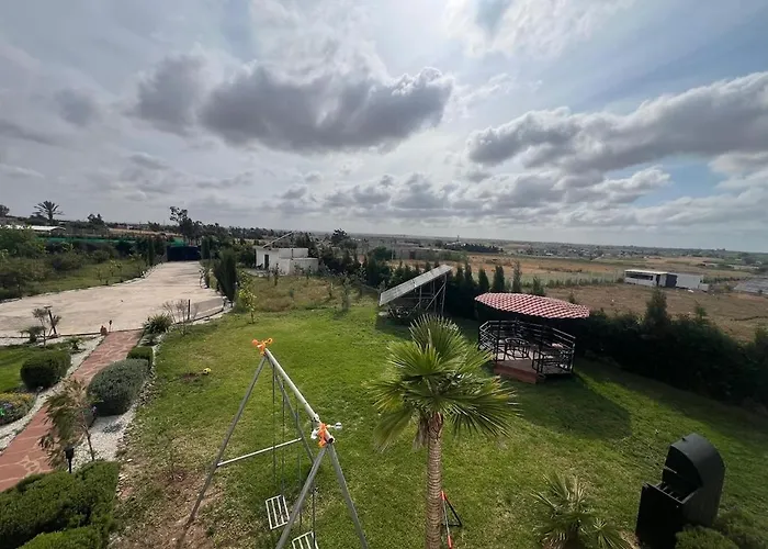 Peaceful Farm Villa With Private Pool & Garden