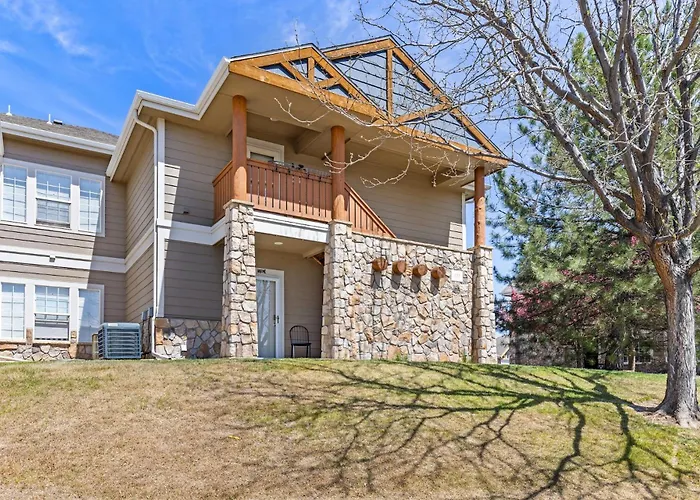 Beacon At The Lakes Cozy 2B2B, Grnd Level Condo