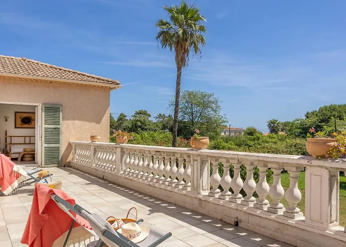 Villa Washingtonia - Villa De Charme Avec Acces Prive A La Plage