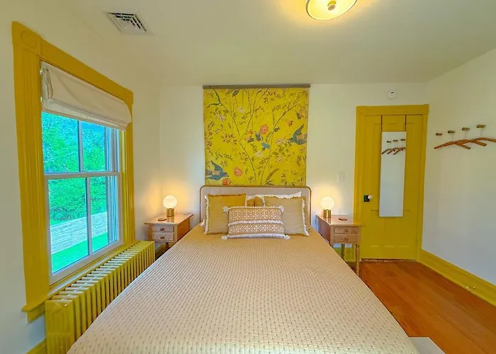 Hudson Valley Escape With Heated Pool, Fire Pit