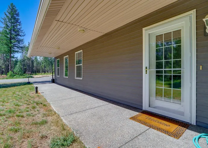 Riffle Road Ranch: 10 Acres, 8 Mi To Silverwood