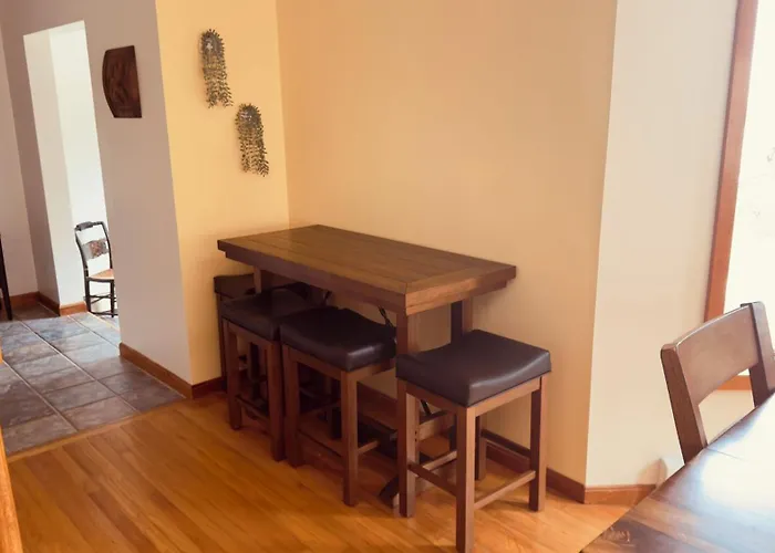Naples Family Gateway: Hilltop Retreat | 1.8 Acres