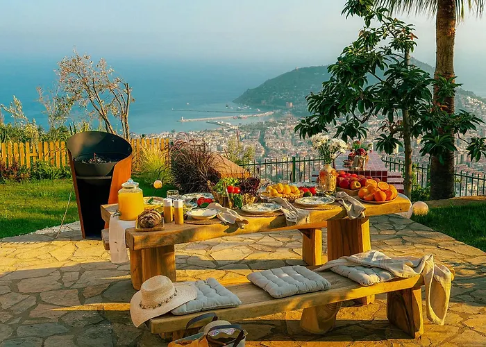 Qoople Villa Toscana - Panoramic 360 Sea & Castle View