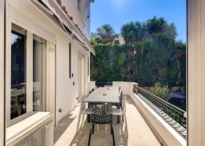 Urbanflat 228 - Villa D Exception Avec Piscine Privee Et Plages A Pied Juan Les Pins