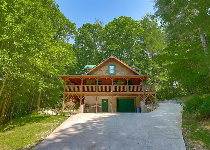 Marion Cabin W/ Wrap-Around Deck & Outdoor Kitchen