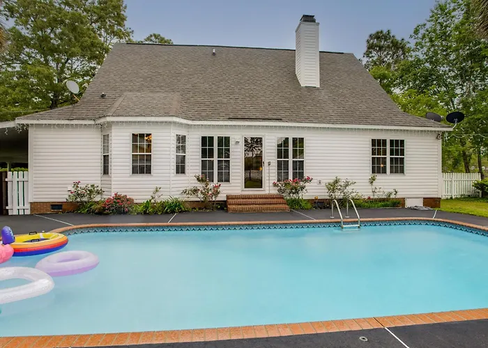 On Horse Farm! Home W/ Gazebo In Aiken