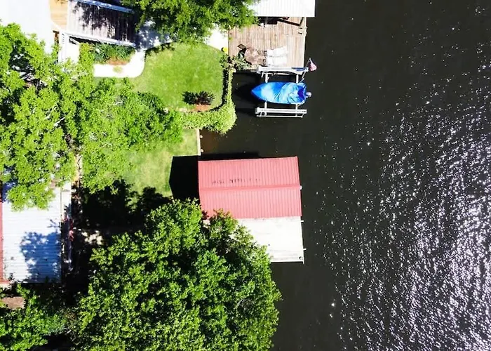 Got It Reel River House