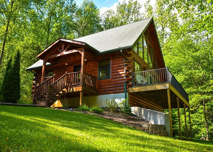 Secluded Cabin That Sleeps 12 With Loft Bunkhouse And Game Room Including 86 Inch Tv