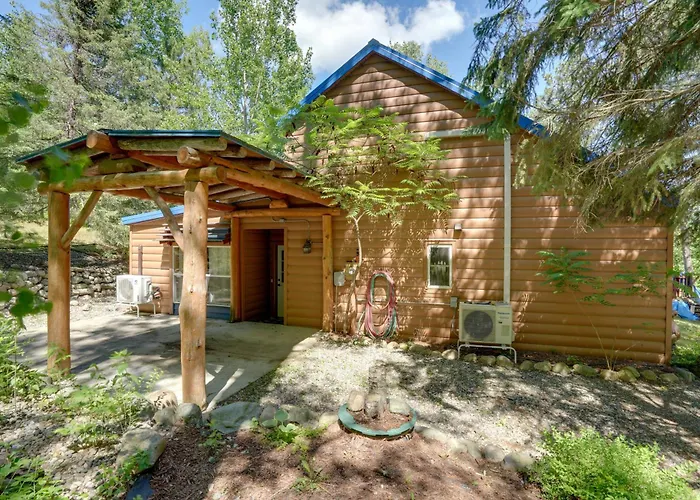 55-Acre Bad Axe Lake Cabin: Boat & Fish!