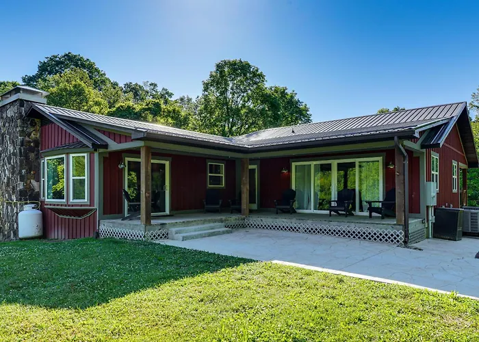 Group-Friendly Kingsport Home W/ Game Room, Decks!