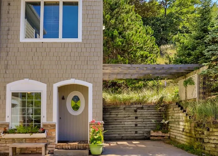 Viewhouse -Private Beach Access - Walkable - Ev