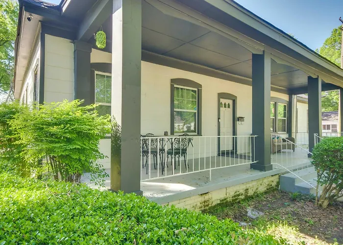 Family-Friendly Retreat W/ Fireplaces In Greenwood