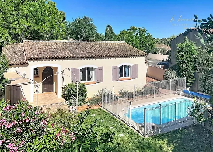 Villa Roca - Provence, Piscine, 8 Personnes, 3 Chambres, 6 Lits, Jardin