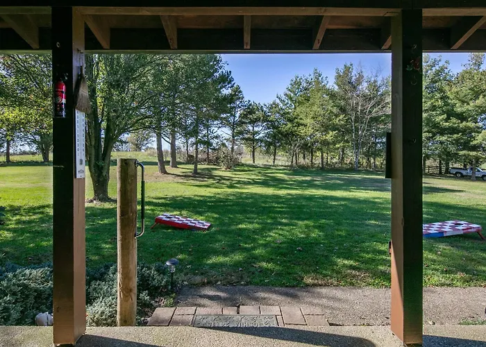 Scenic Stillwater Retreat