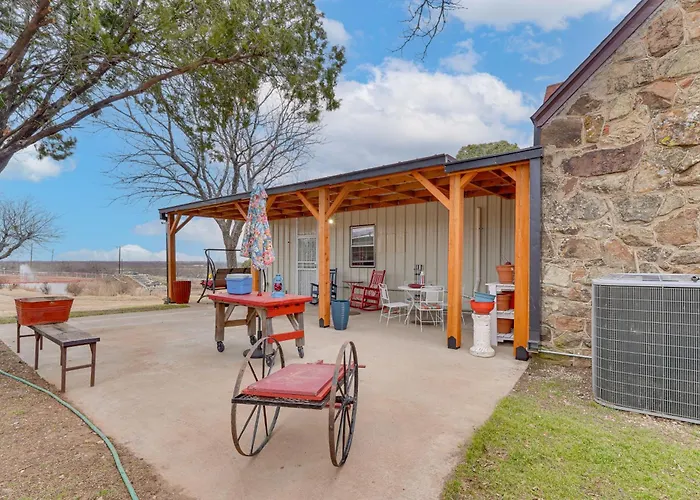 Hot Tub & Sauna! 2 Wichita Falls Units 1 Mi To Afb