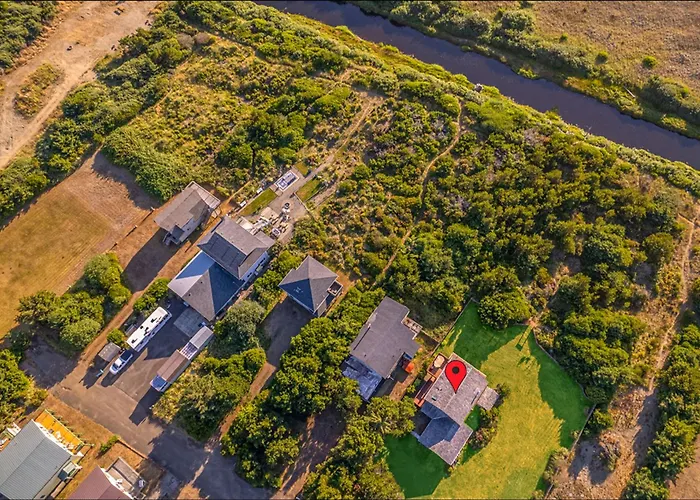 3Br Coastal Home Near Beach Dogs Ok Deck