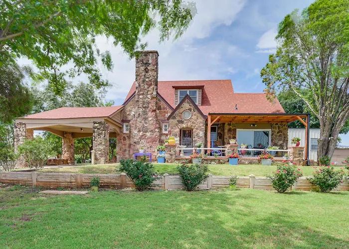 Hot Tub & Sauna! 2 Wichita Falls Units 1 Mi To Afb
