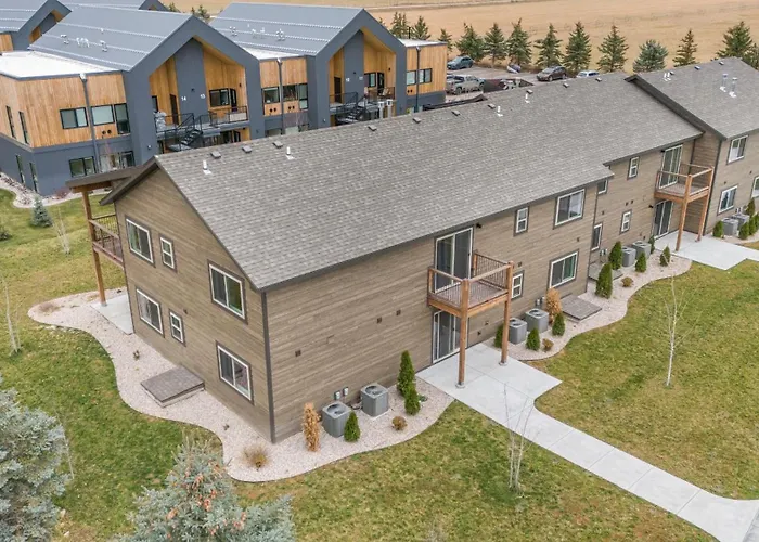 Victor Traverse By Kabino Condo Skiing Trails Snowmobiling Teton Mtns Grand Targhee